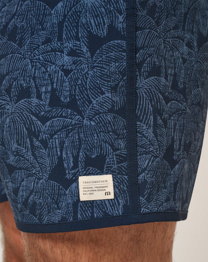 Tidal Whisper Boardshort 18In Total Eclipse | Travis Mathew Top Pick