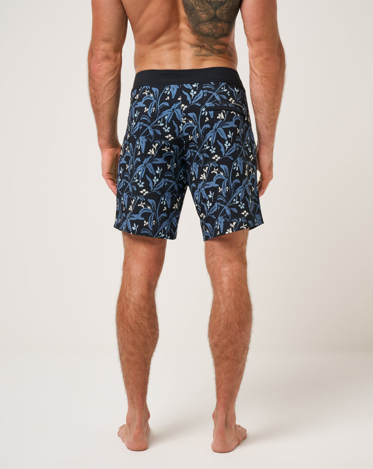 Relationship Status Boardshort 18.5In Black | Travis Mathew Everyday