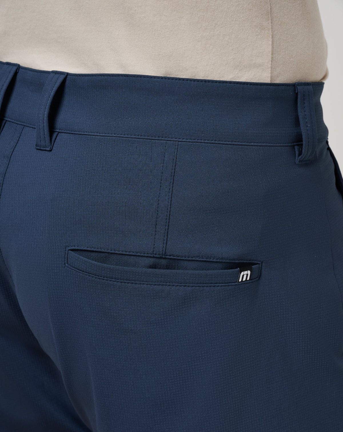 Wanderlust Short 7In Mood Indigo | Travis Mathew Classic