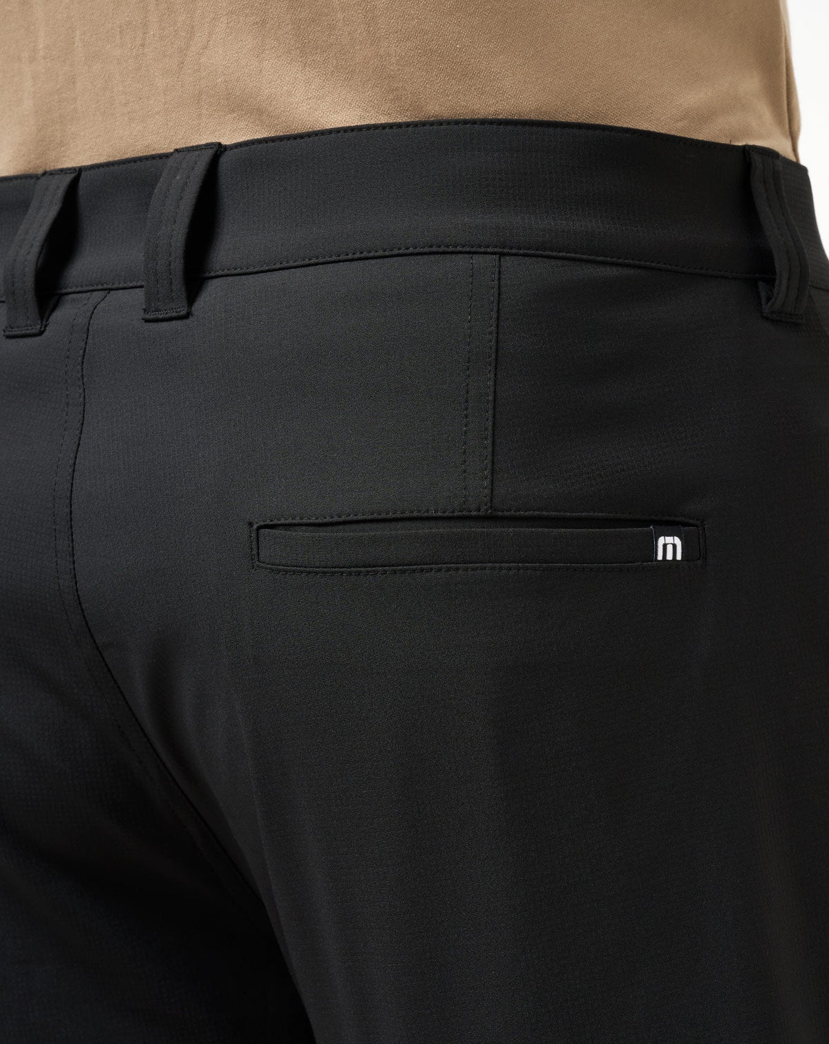 Wanderlust Short 7In Black | Travis Mathew Classic