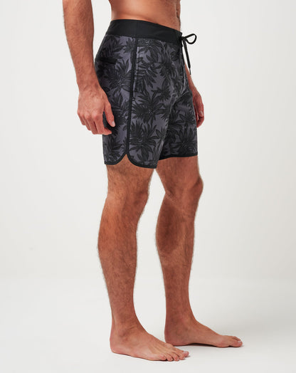 No Wake Zone Boardshort Black | Travis Mathew Classic