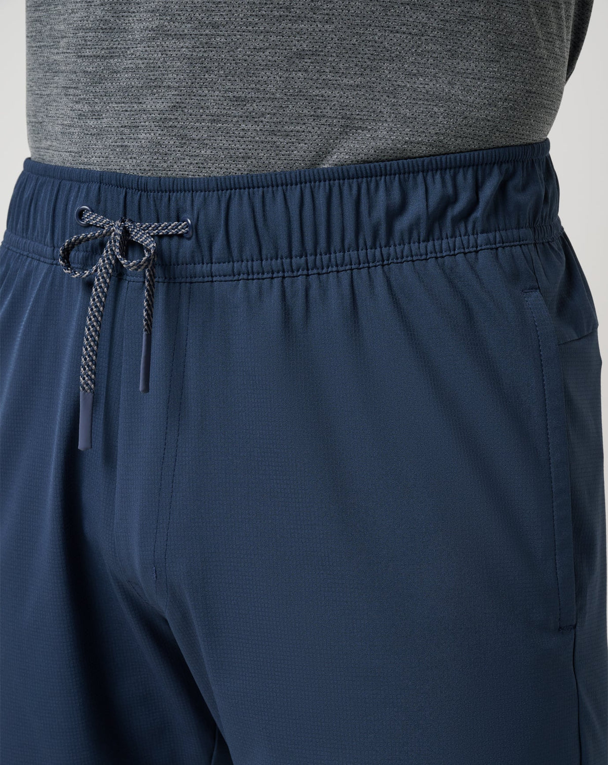 Wanderlust E-Waist Short 7.5In Mood Indigo | Travis Mathew Featured