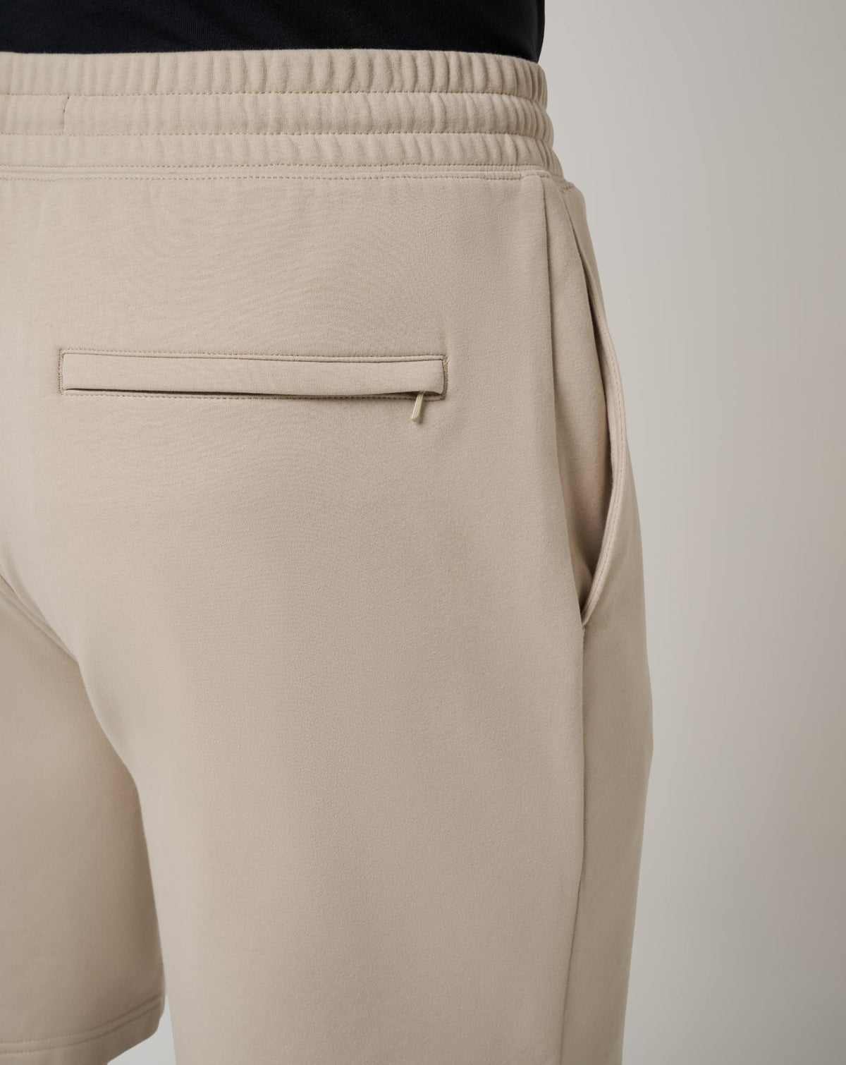 Shot Maker Cloud Short Italian Sand | Travis Mathew Quality