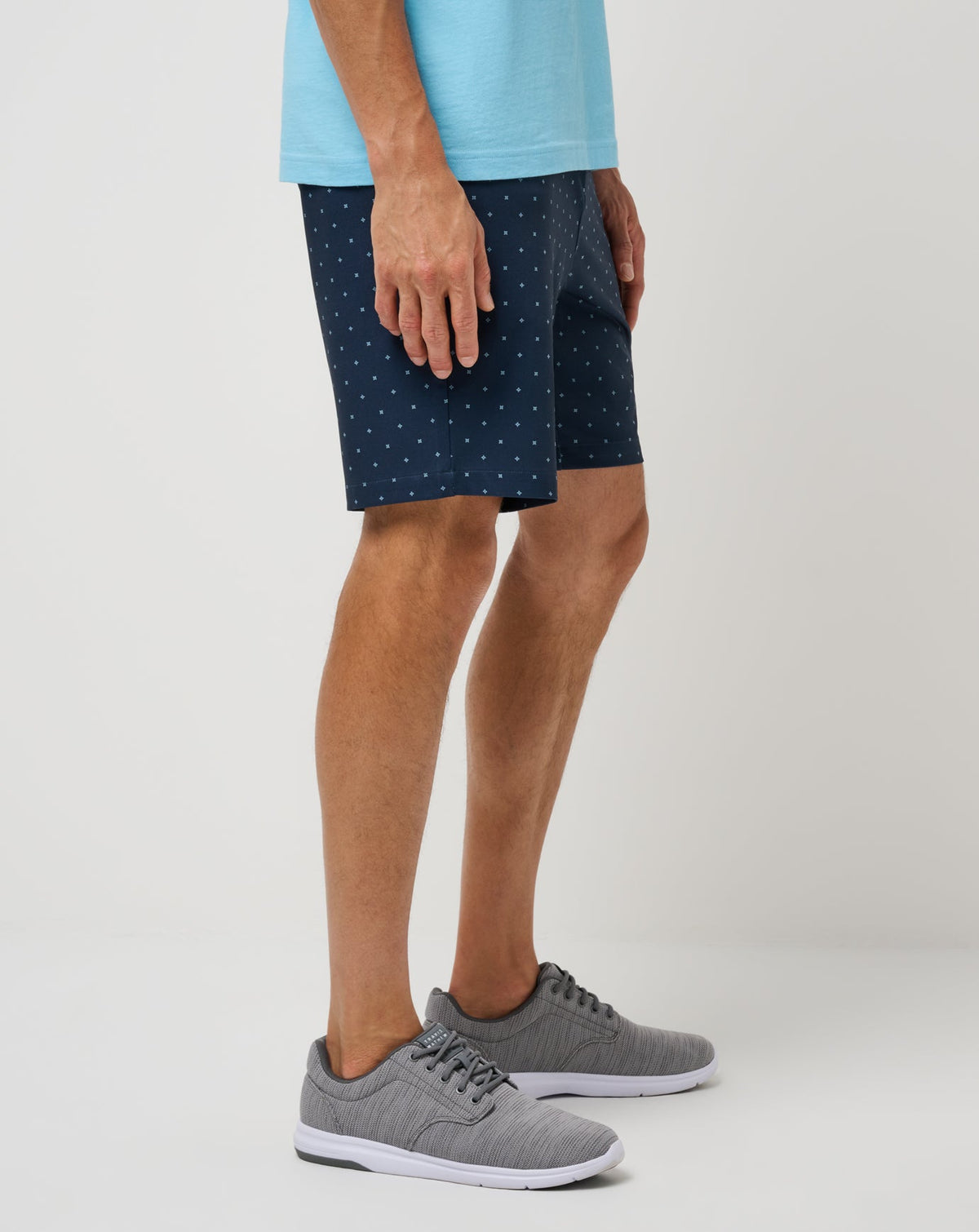 Standing Stones Short 9In Total Eclipse | Travis Mathew Discount