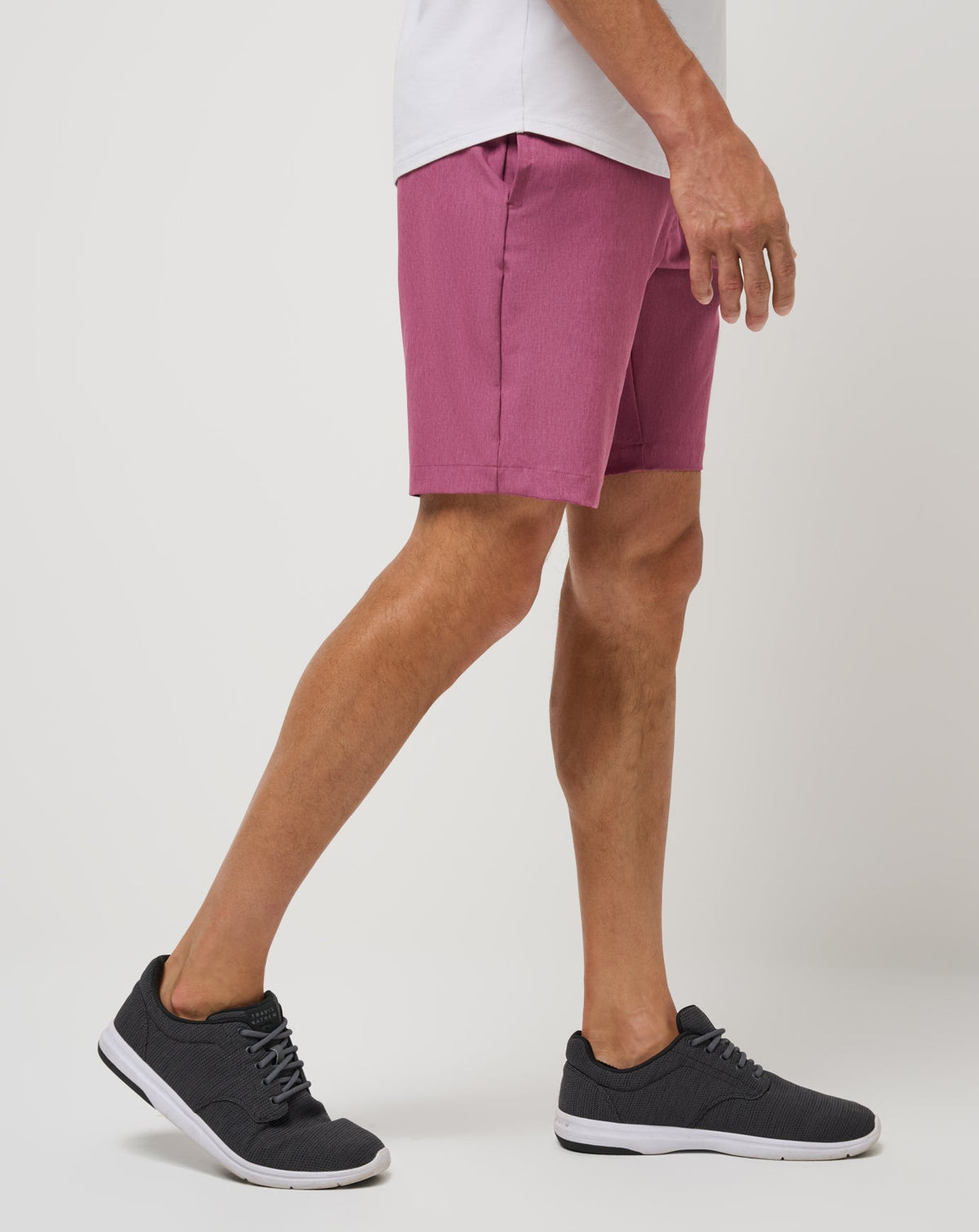 Overhead Compartment Short 10In Damson | Travis Mathew Everyday