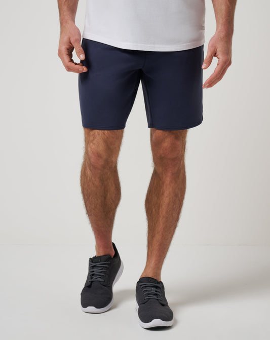Fibercloud Short 8In Total Eclipse | Travis Mathew Smart Buy