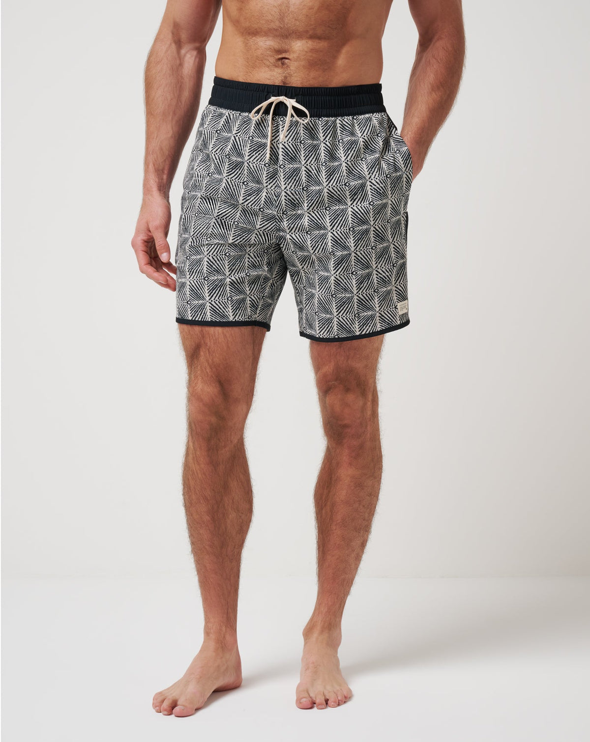 Sandswept Short 8In Italian Sand | Travis Mathew Customer Favorite