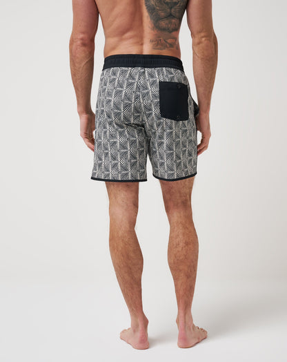 Sandswept Short 8In Italian Sand | Travis Mathew Customer Favorite
