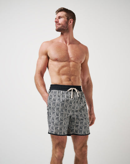 Sandswept Short 8In Italian Sand | Travis Mathew Customer Favorite