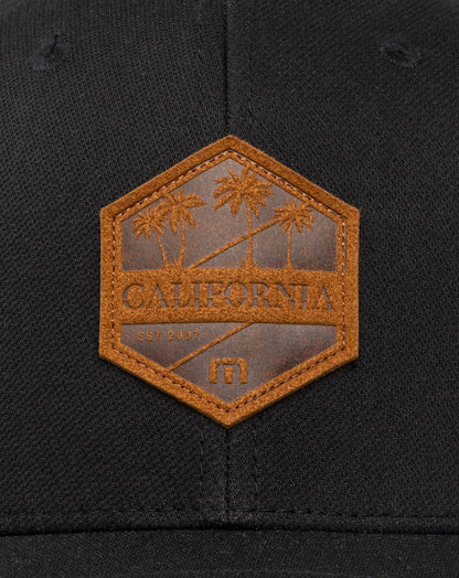 Kirby Cove Snapback Hat Black | Travis Mathew Everyday