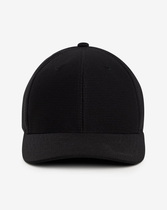Nassau Fitted Hat Black | Travis Mathew Top Pick