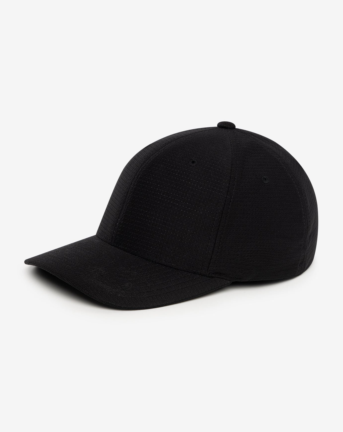 Nassau Fitted Hat Black | Travis Mathew Top Pick