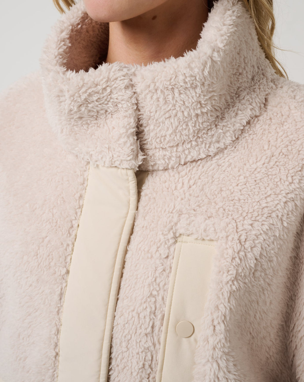 Clubside Sherpa Jacket Brazilian Sand | Travis Mathew Latest