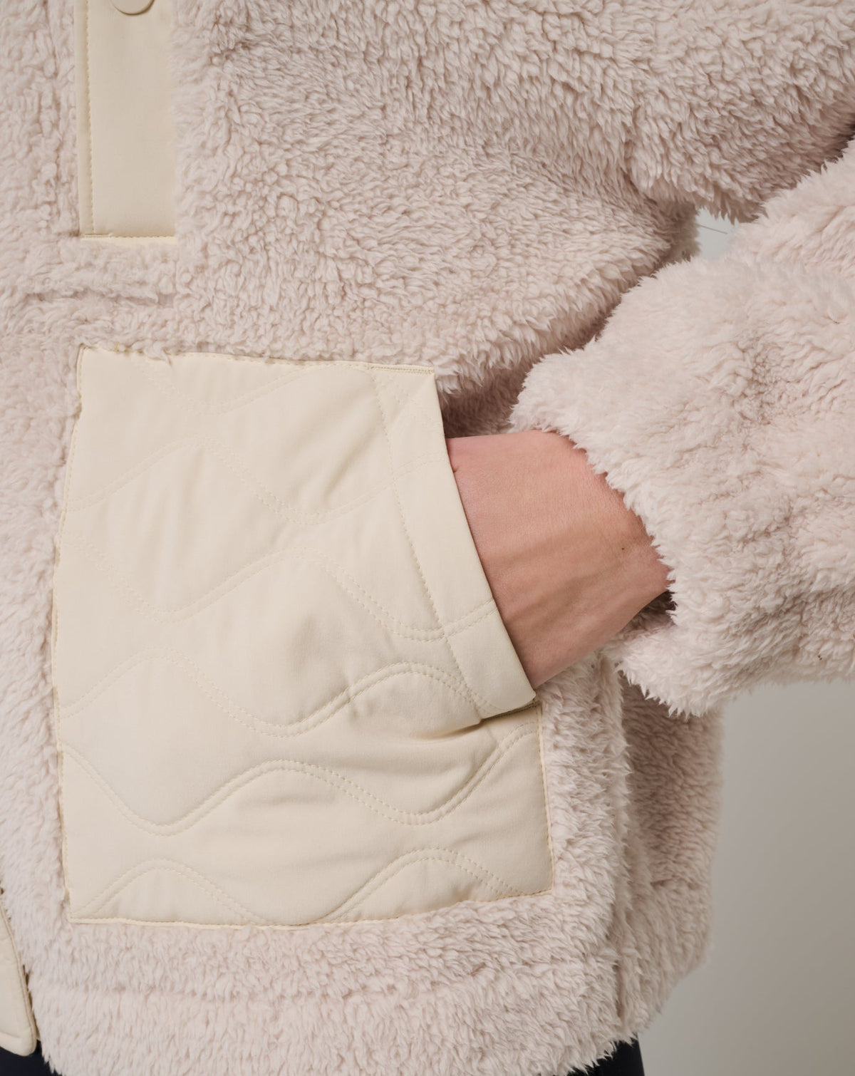 Clubside Sherpa Jacket Brazilian Sand | Travis Mathew Latest