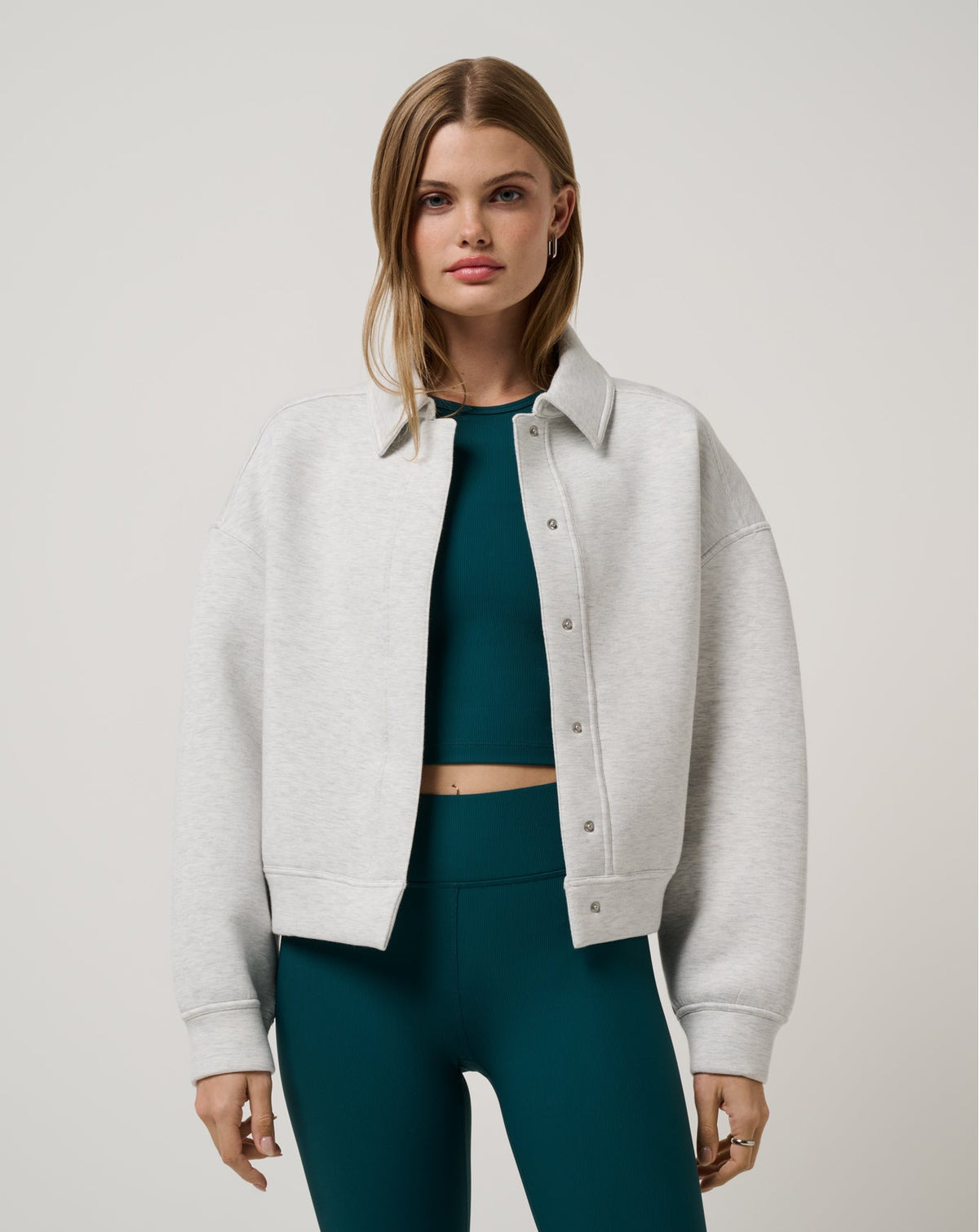 Cloudscape Button Down Heather Light Grey | Travis Mathew Value