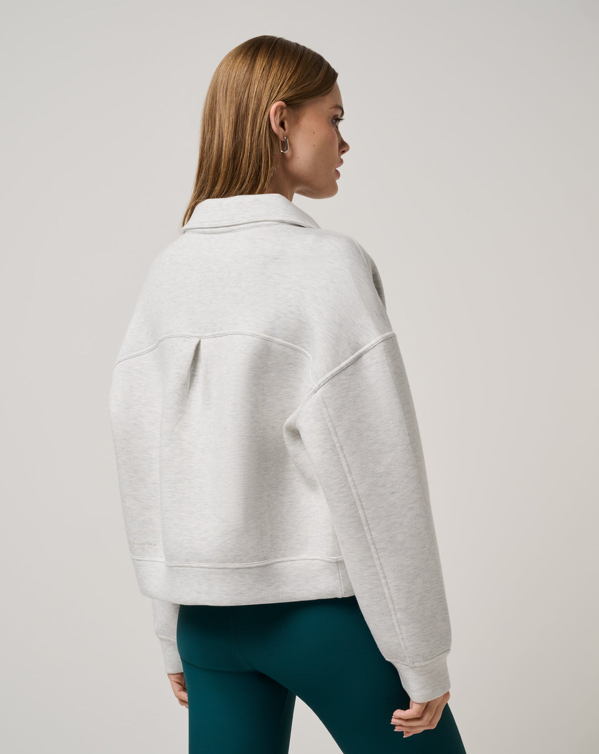 Cloudscape Button Down Heather Light Grey | Travis Mathew Value