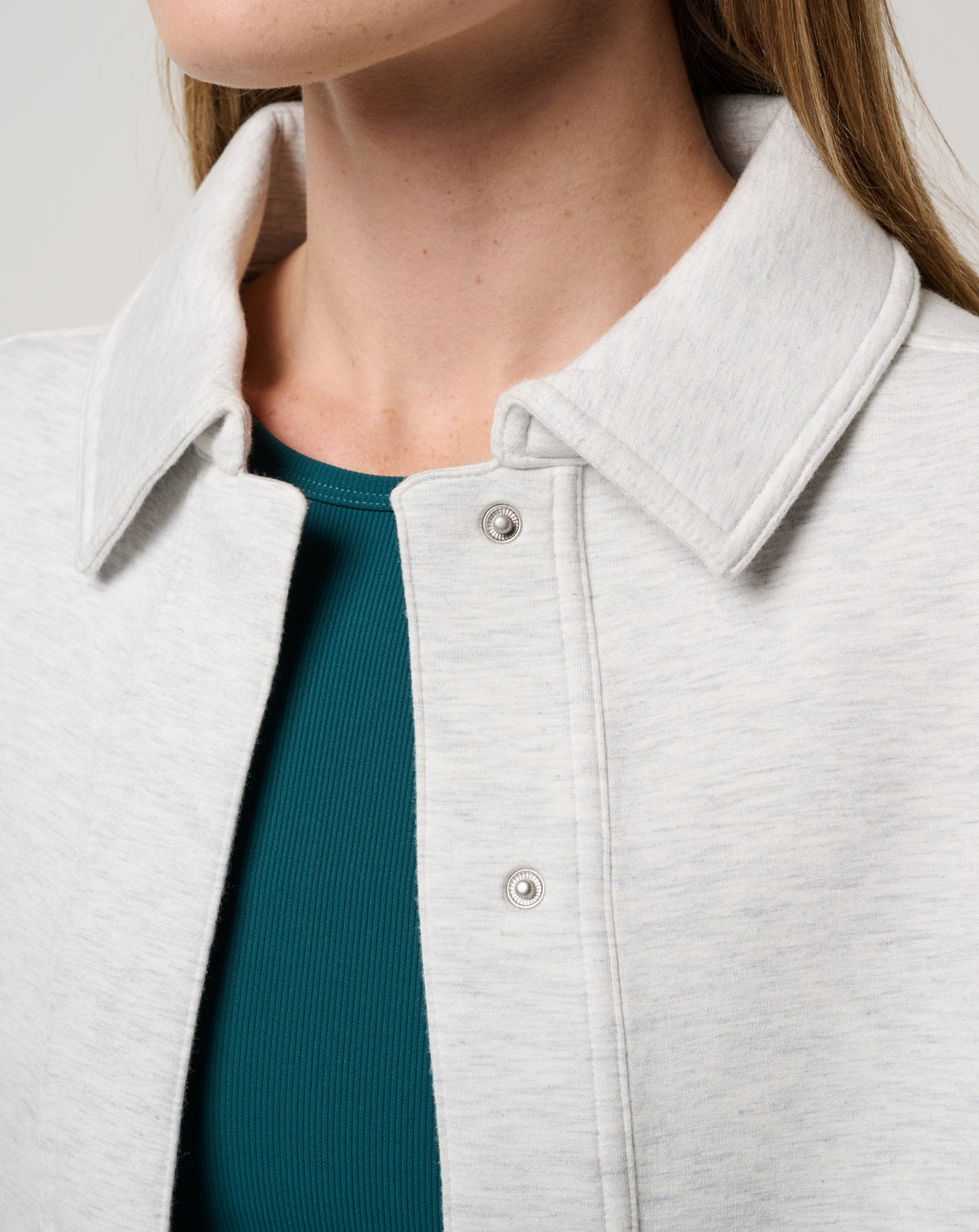 Cloudscape Button Down Heather Light Grey | Travis Mathew Value