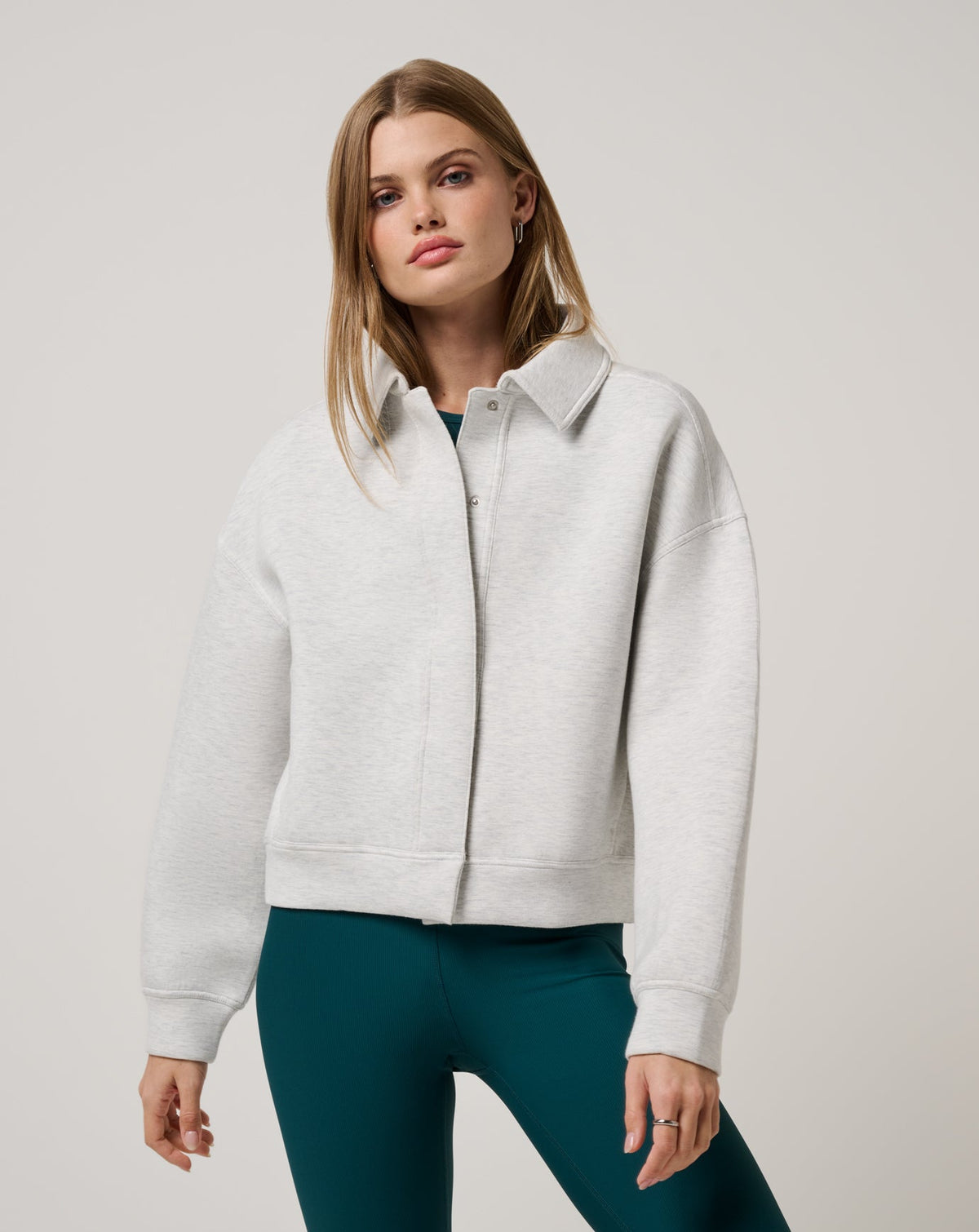 Cloudscape Button Down Heather Light Grey | Travis Mathew Value