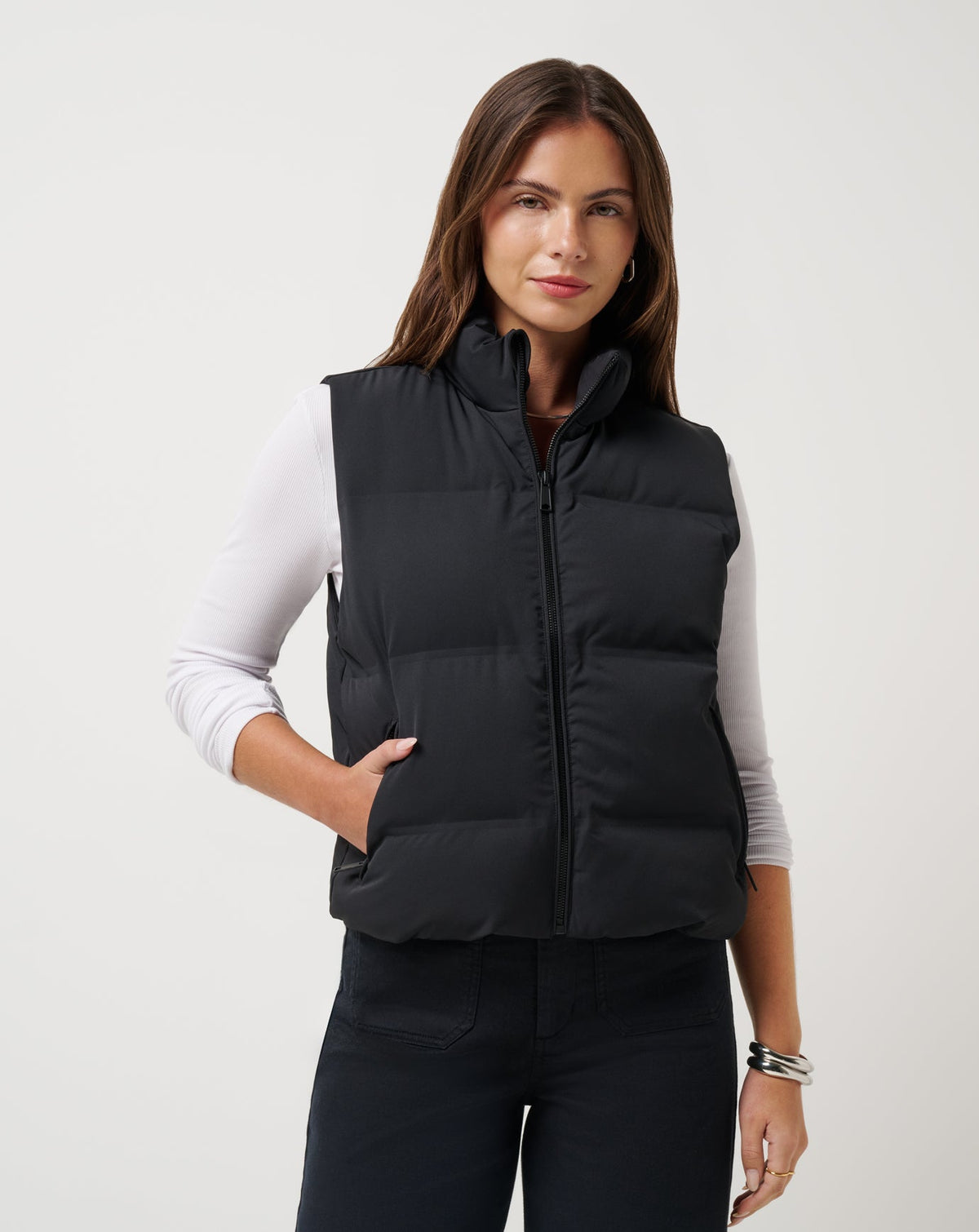 Moontide Bonded Puffer Vest Black | Travis Mathew Popular