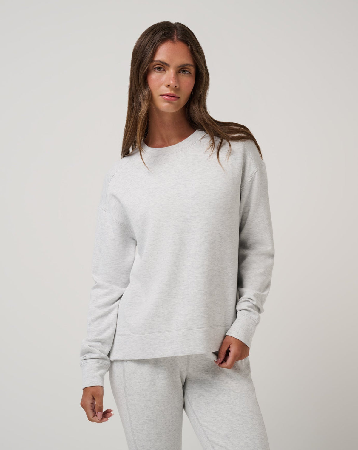 Skyloft Soft Crew Heather Light Grey | Travis Mathew Quality