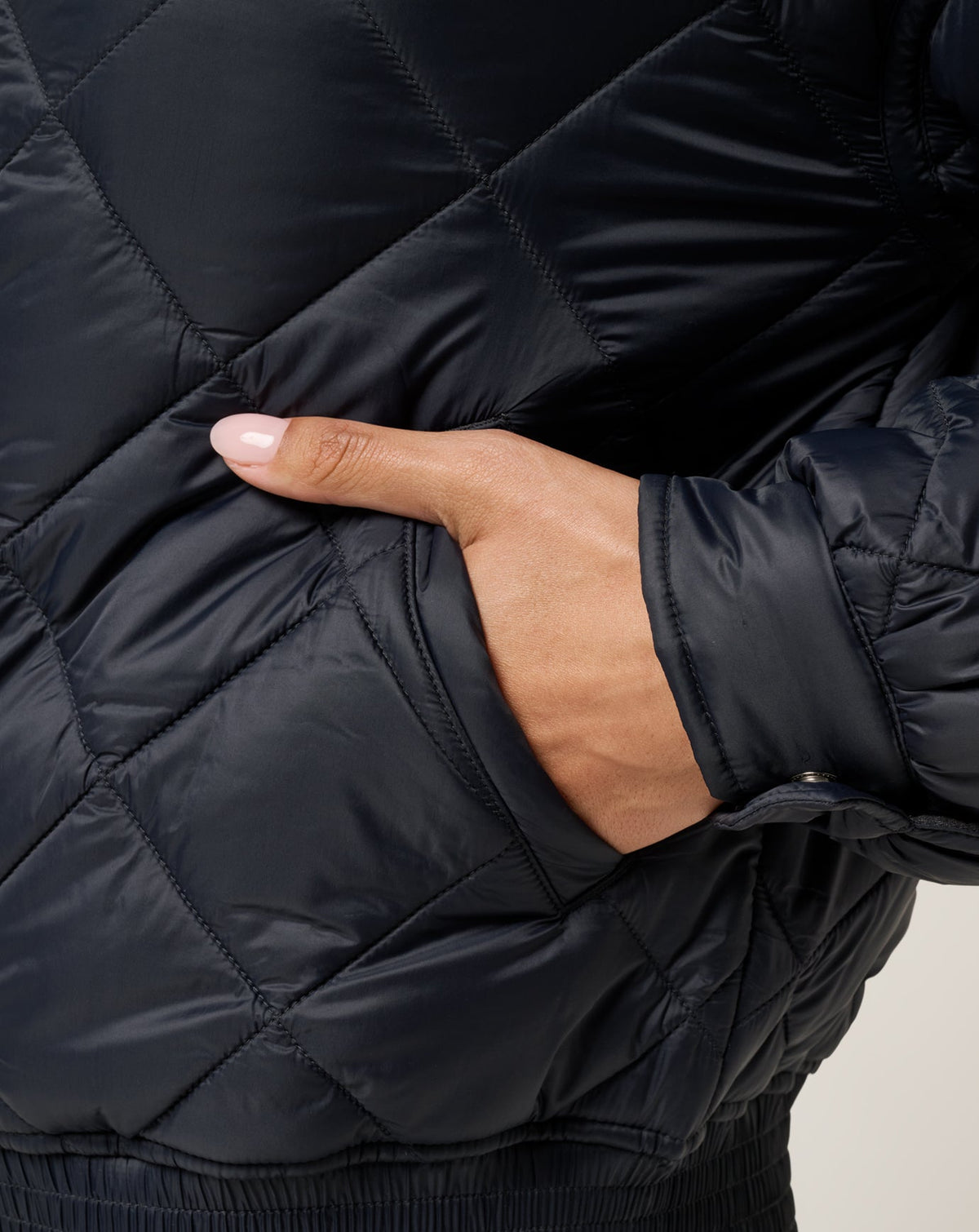 Lights At Night Quilted Jacket Obsidian | Travis Mathew Best Seller