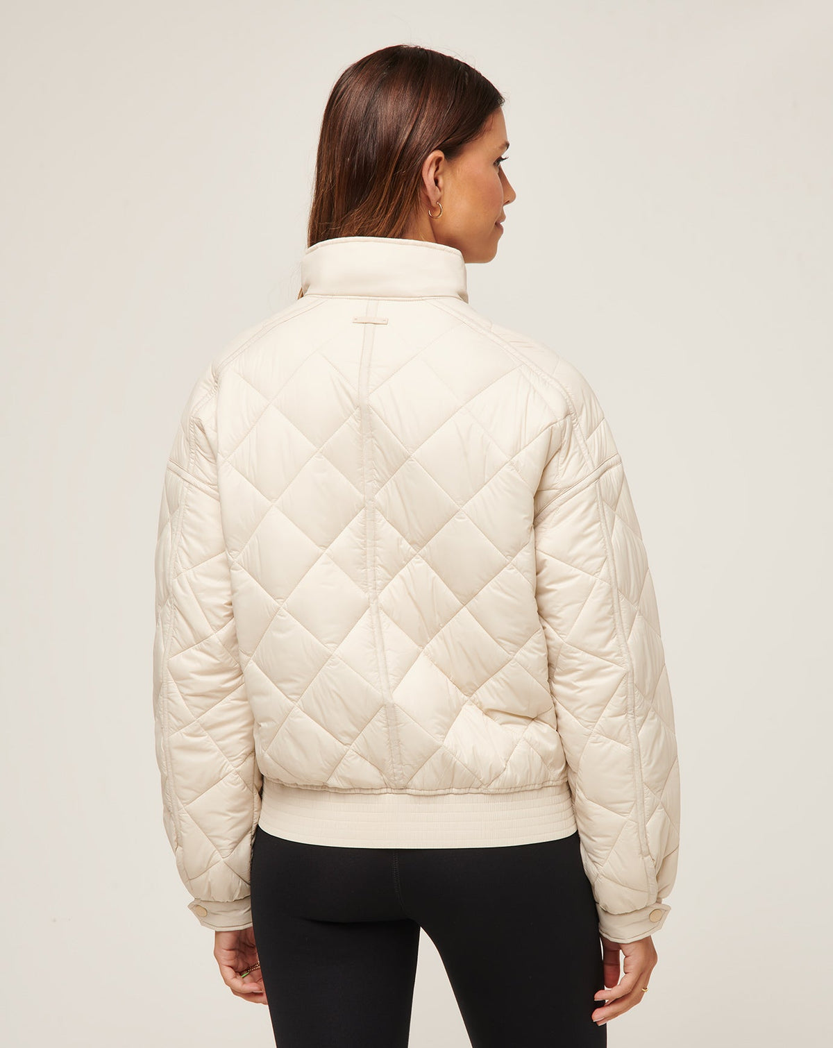 Lights At Night Quilted Jacket Pumice Stone | Travis Mathew Premium