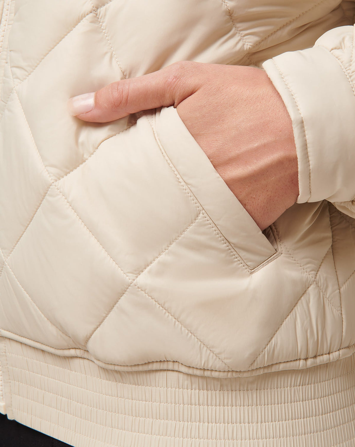 Lights At Night Quilted Jacket Pumice Stone | Travis Mathew Premium