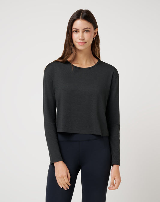 Skyloft Light Celestia Top Heather Black | Travis Mathew Value