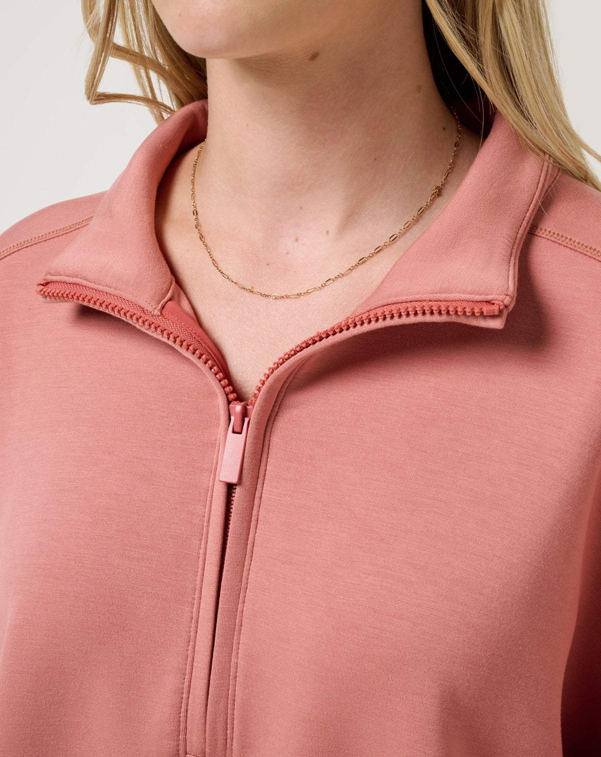 Skyloft Soft Echo Half Zip Brick Dust | Travis Mathew Latest