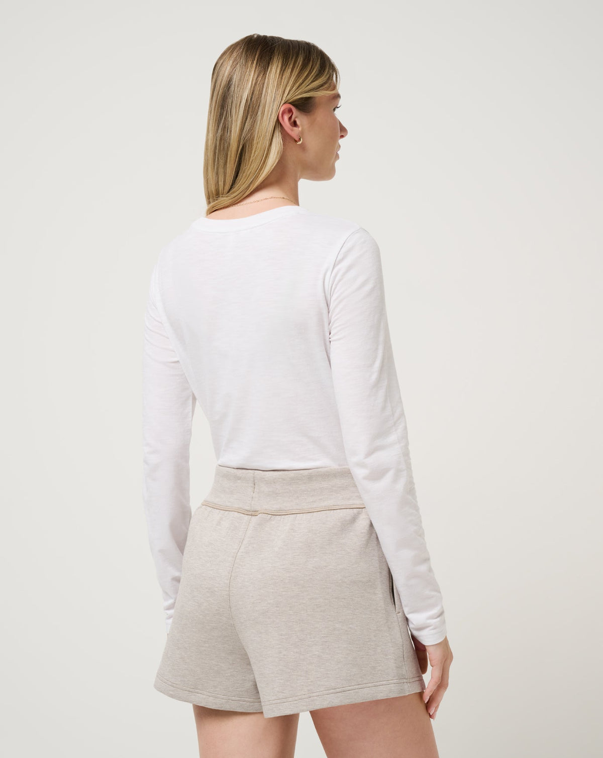 Cloud Long Sleeve Tee White | Travis Mathew Signature