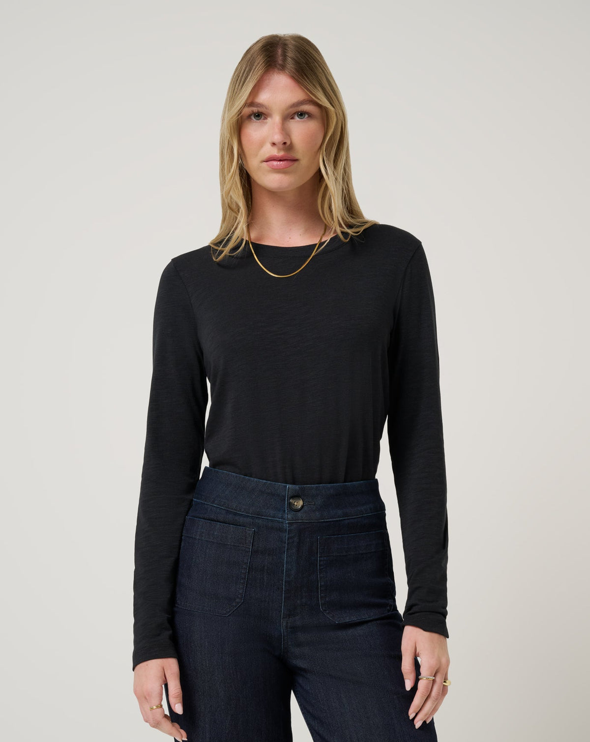 Cloud Long Sleeve Tee Black | Travis Mathew Customer Favorite