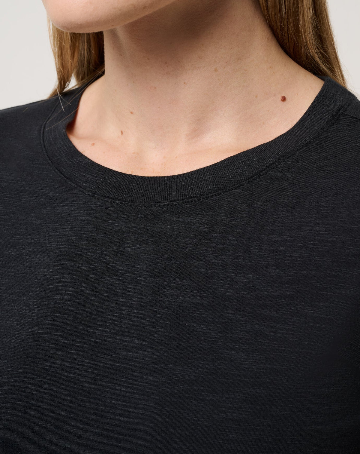 Cloud Jersey Tee Black | Travis Mathew Top Pick