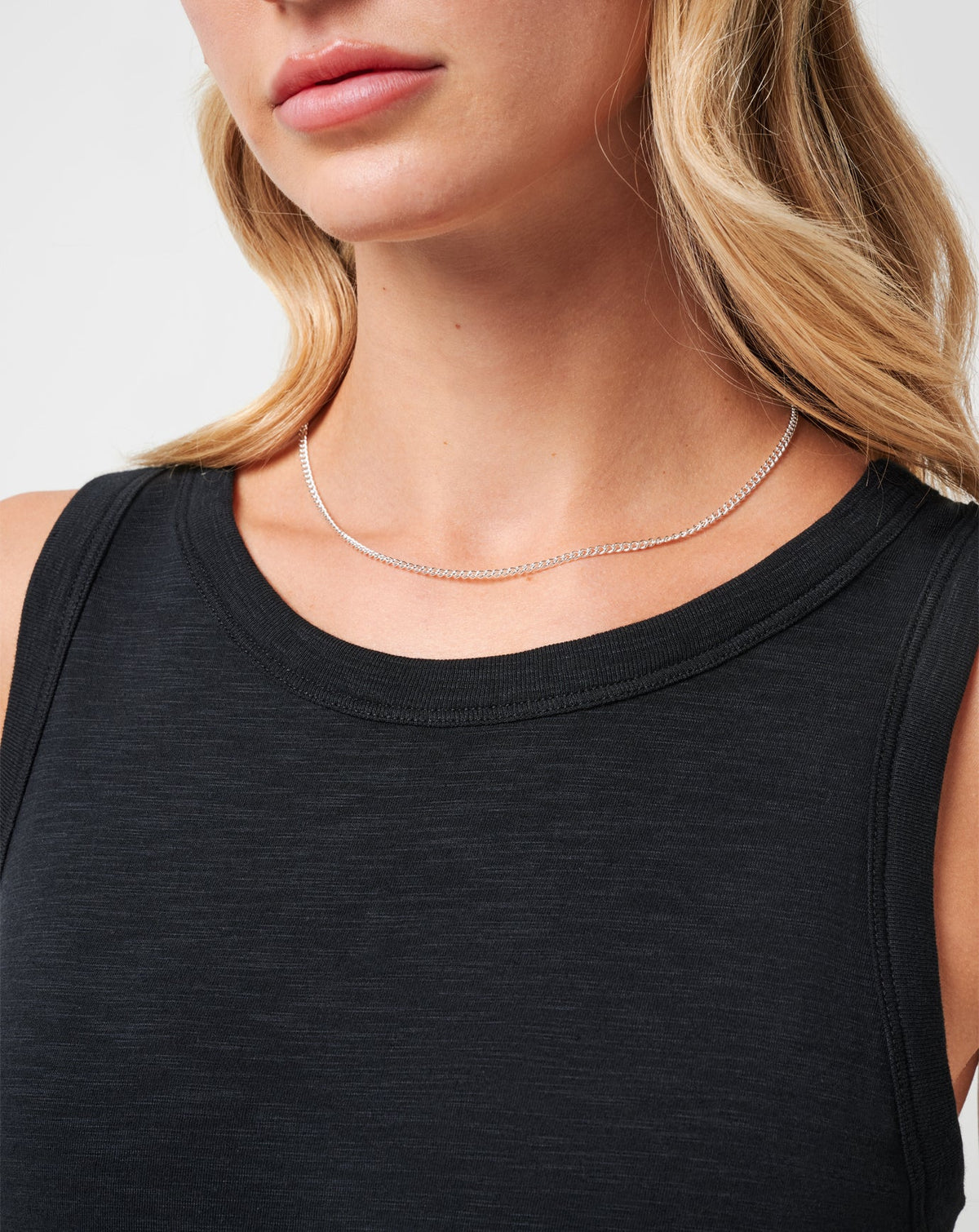 Cloud Jersey Tank 2.0 Black | Travis Mathew Classic