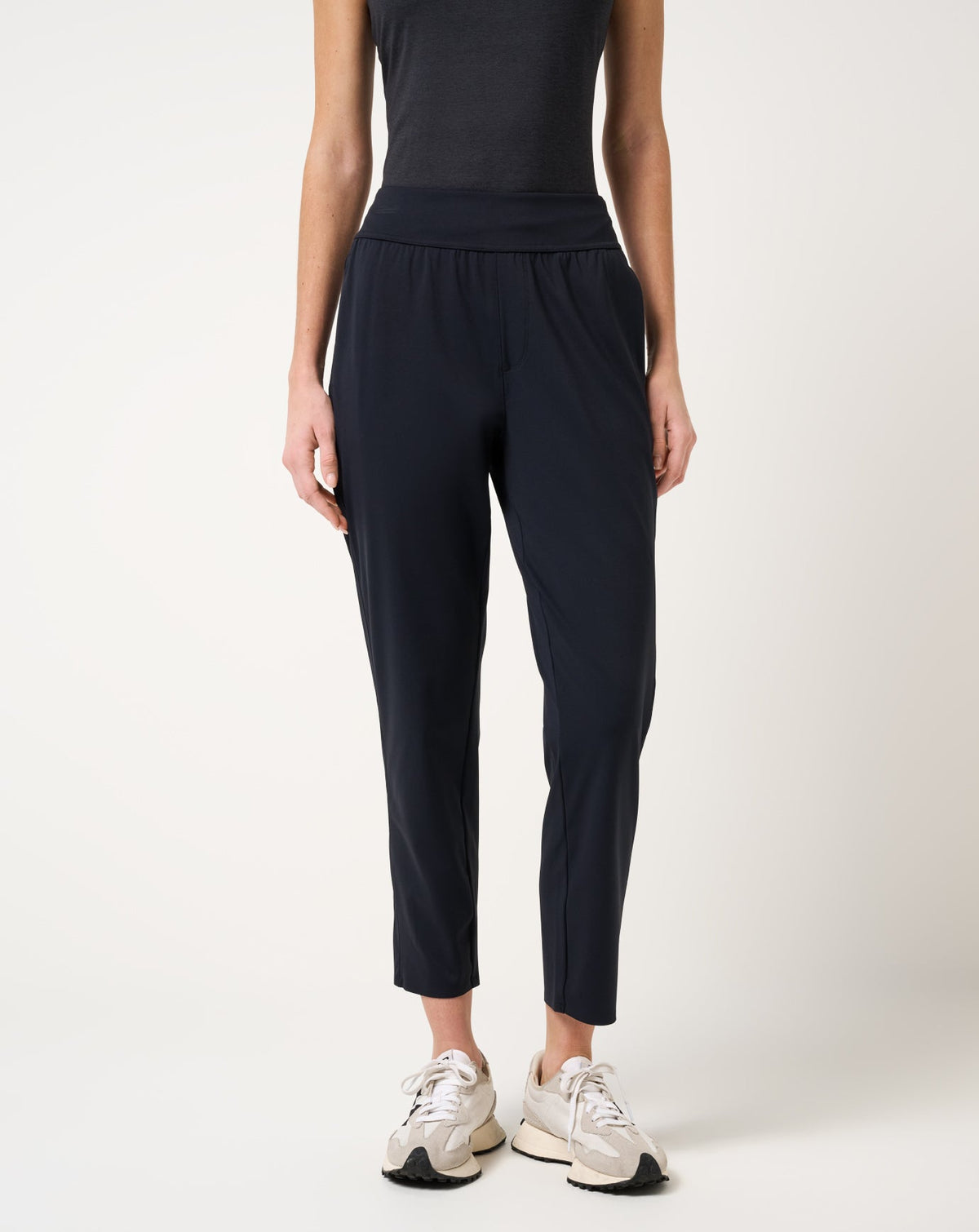 Moveknit Resilience Pant 2.0 Black | Travis Mathew Trending