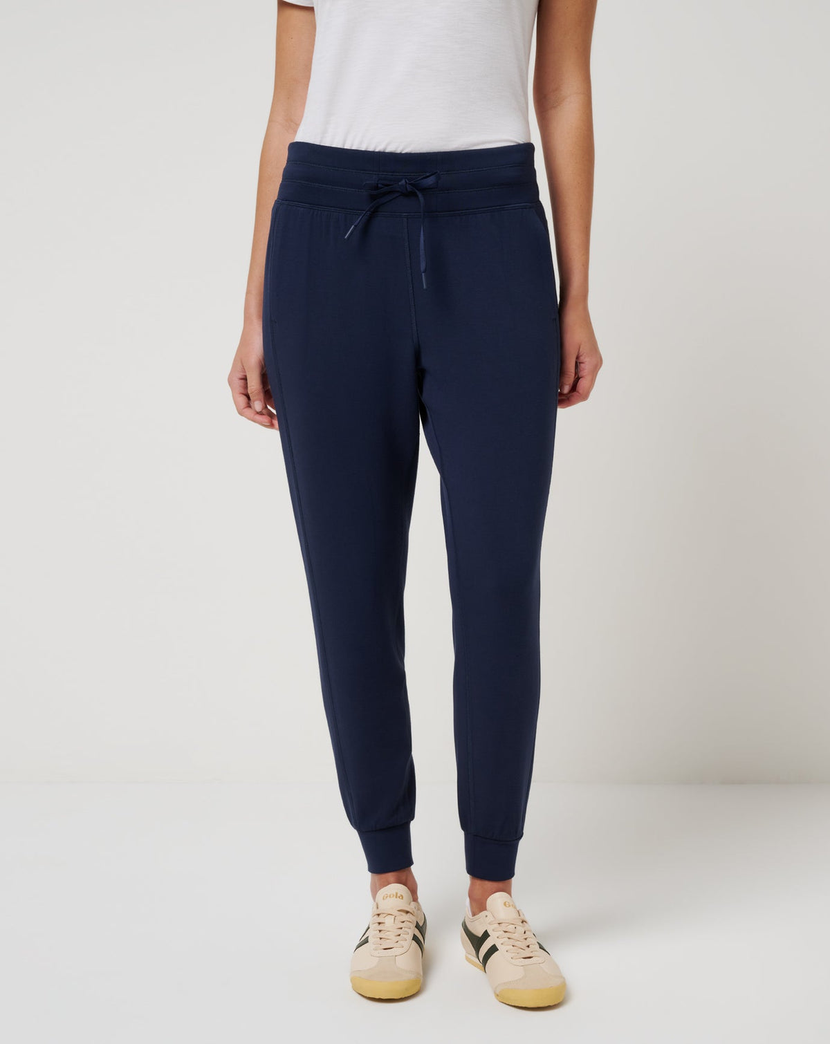 Skyloft Soft Jogger Navy Blazer | Travis Mathew Best Seller