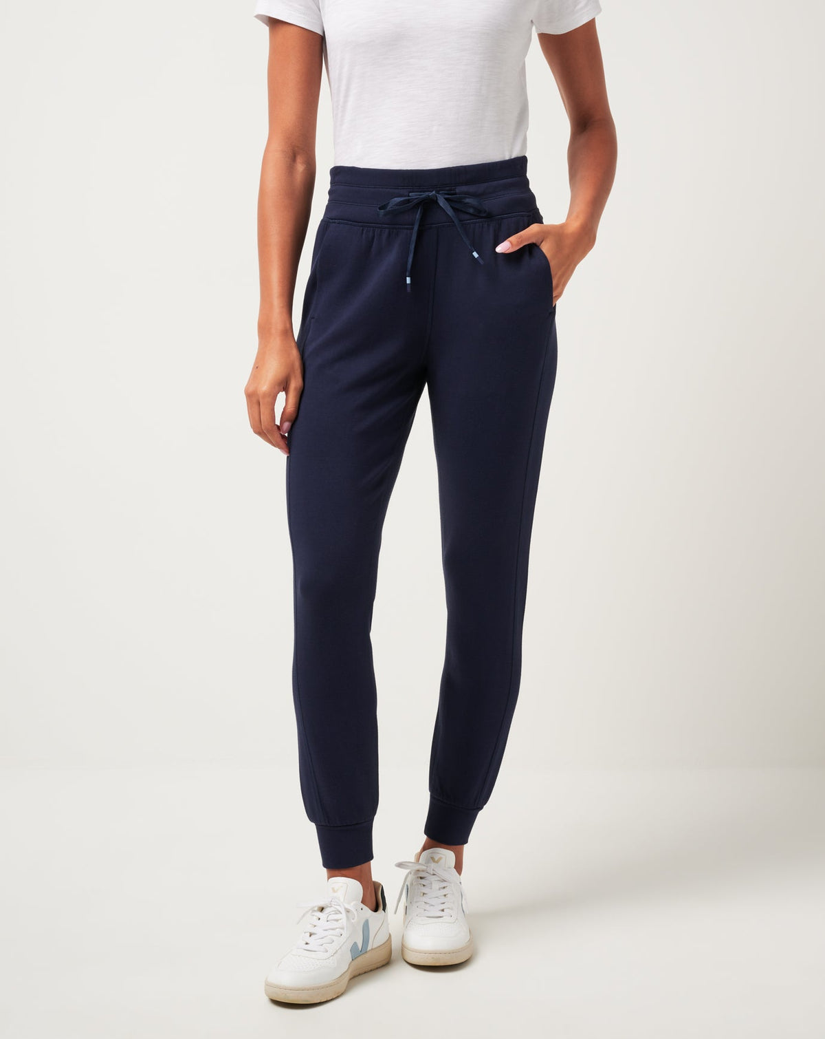 Skyloft Soft Jogger Navy Blazer | Travis Mathew Best Seller