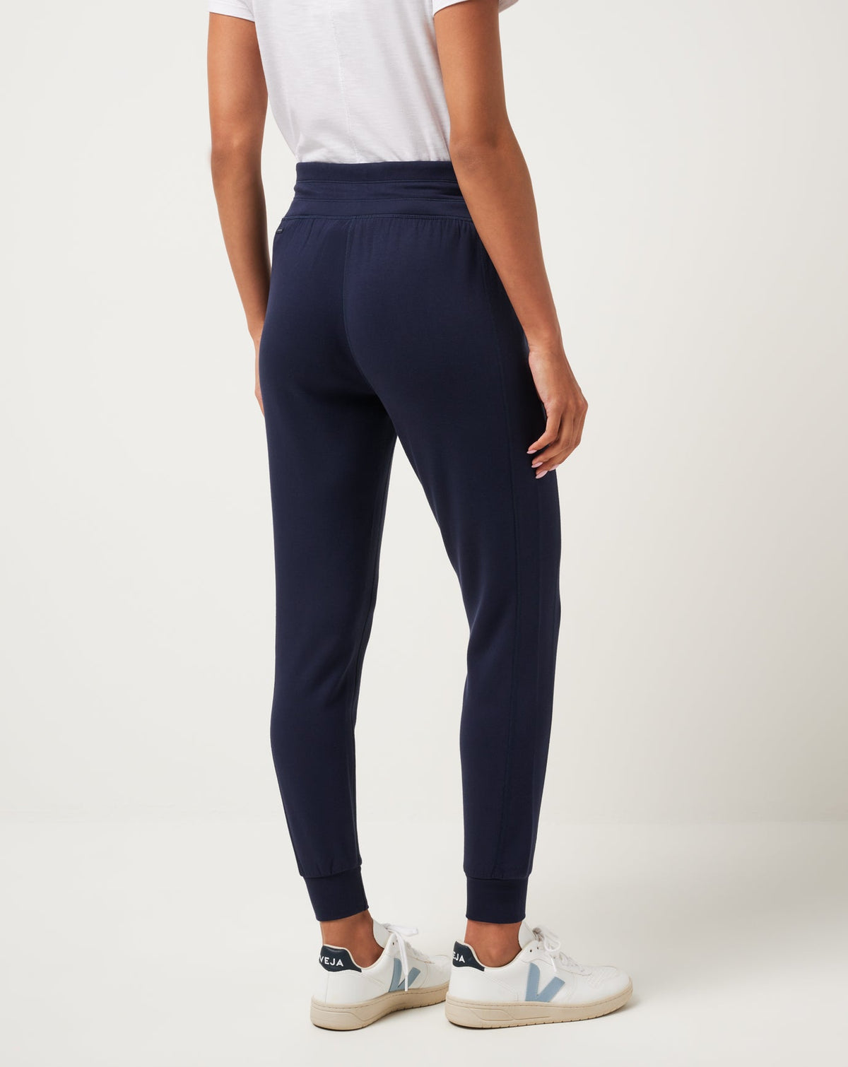 Skyloft Soft Jogger Navy Blazer | Travis Mathew Best Seller