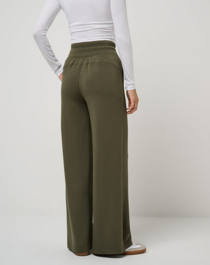 Skyloft Soft Wide Leg Pant Grape Leaf | Travis Mathew Everyday