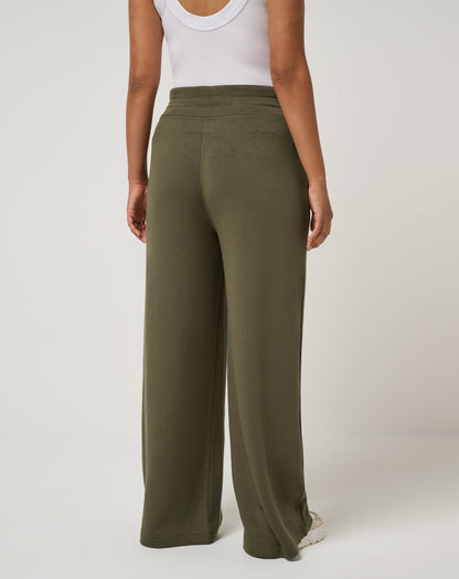 Skyloft Soft Wide Leg Pant Grape Leaf | Travis Mathew Everyday