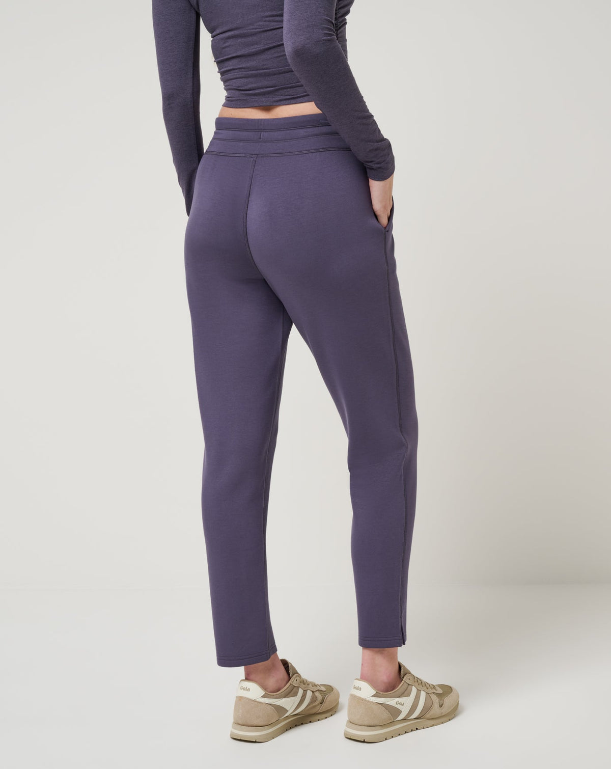 Skyloft Soft Ankle Pant Graystone | Travis Mathew Trending