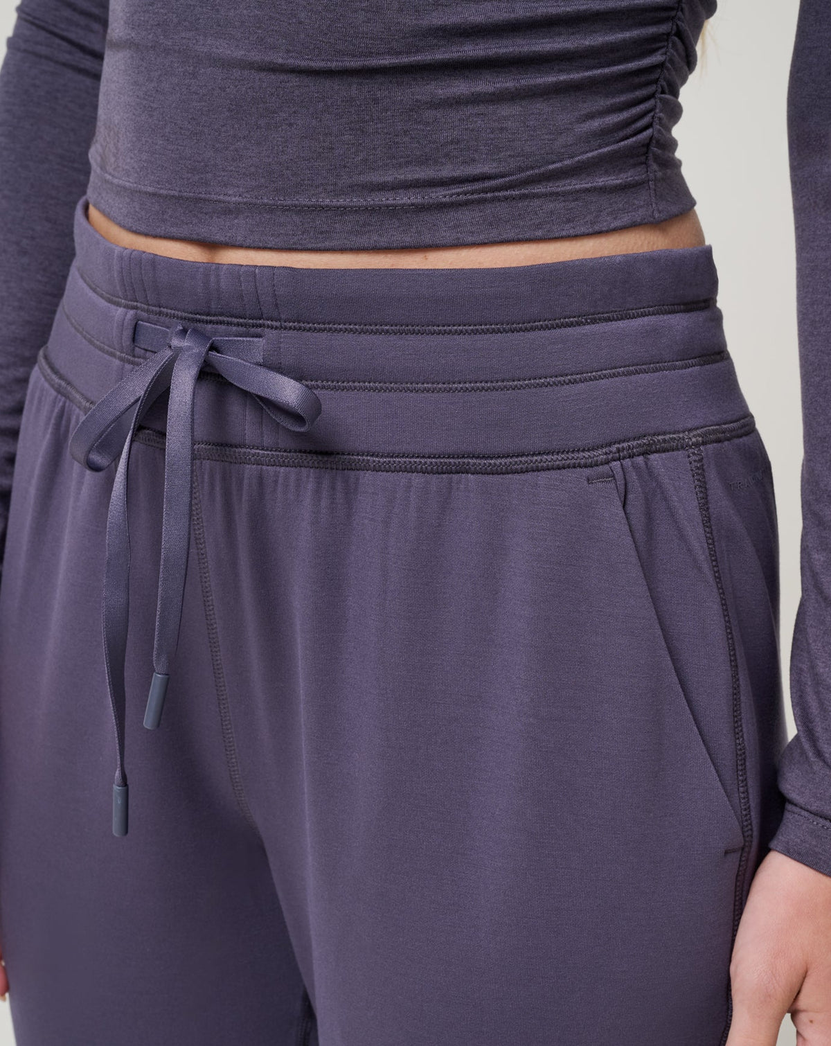 Skyloft Soft Ankle Pant Graystone | Travis Mathew Trending
