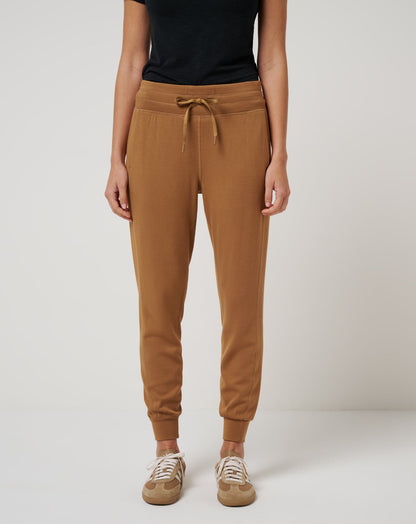 Skyloft Soft Jogger Chestnut | Travis Mathew Recommended