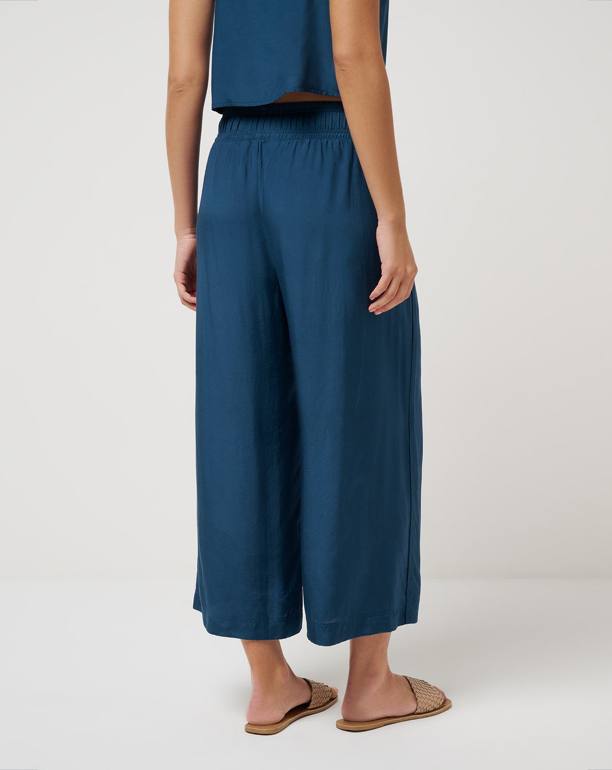 Savanna Cropped Wide Leg Pant Poseidon | Travis Mathew Smart Buy