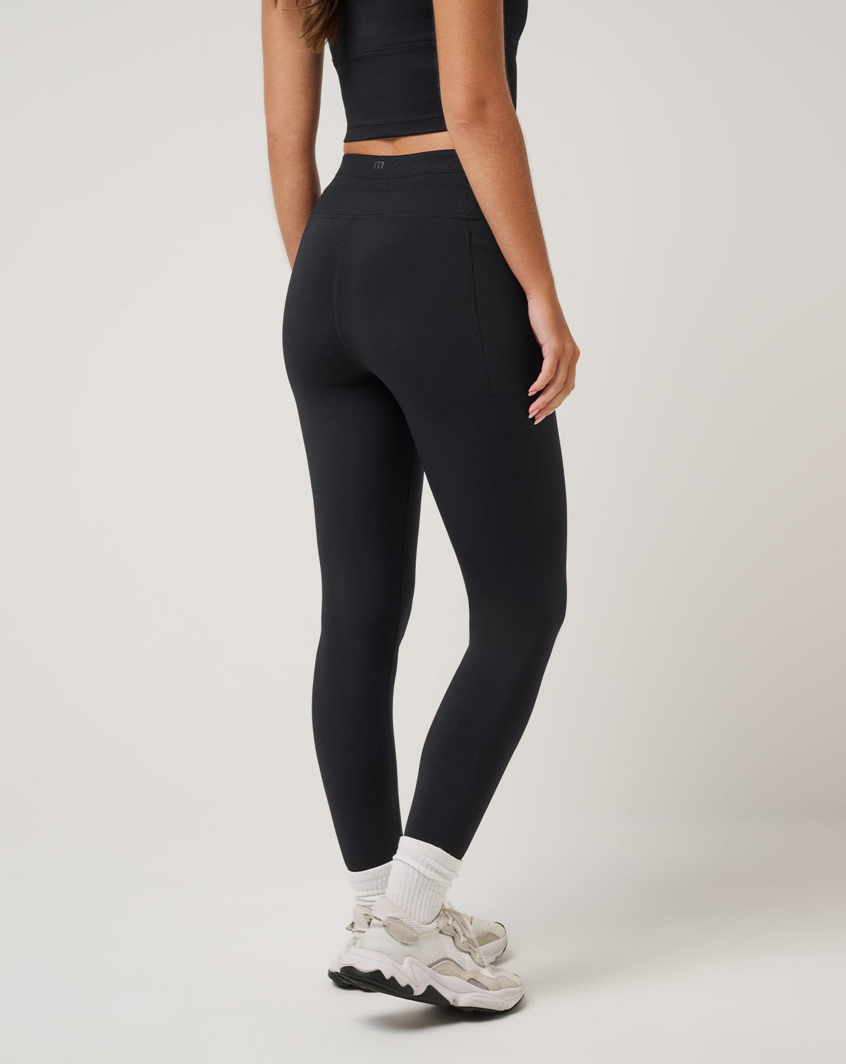Moveknit Tie Bonded Legging Black | Travis Mathew Trending