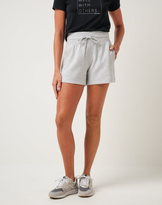 Skyloft Soft Tie Short Heather Light Grey | Travis Mathew Best Seller