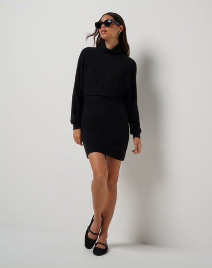 Evening Retreat Dress Black | Travis Mathew Premium