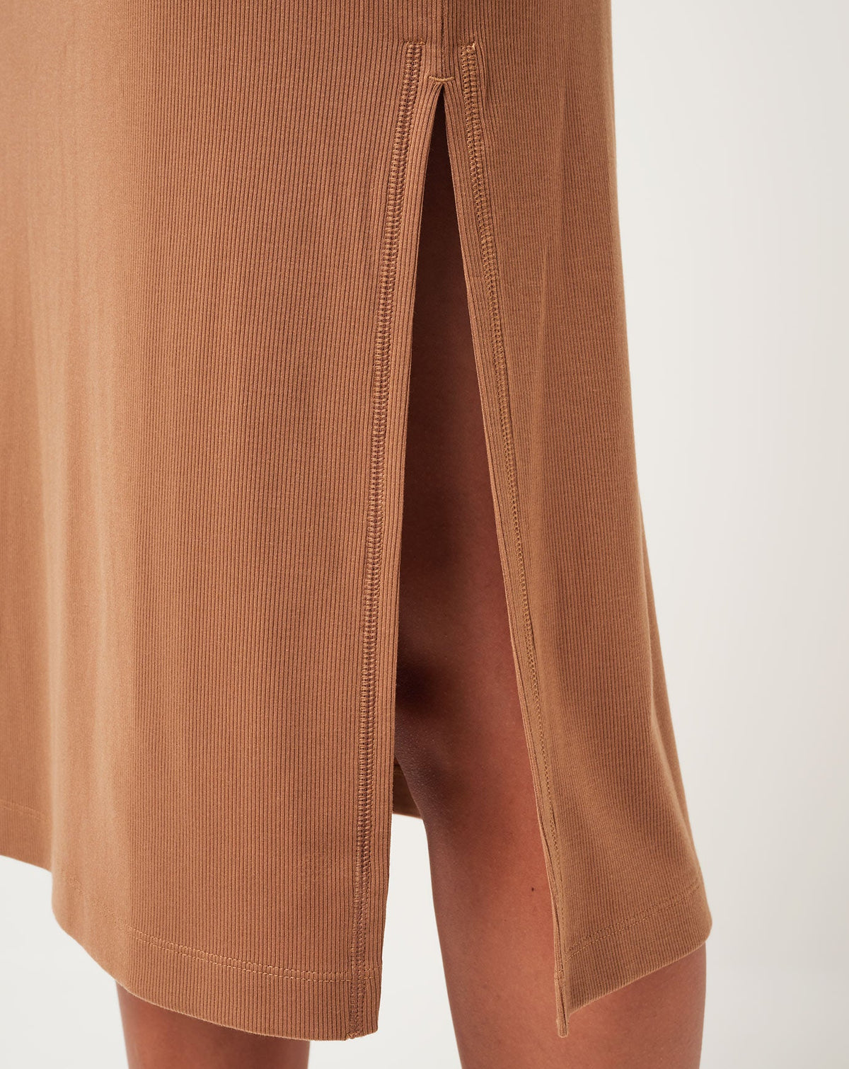 Cloud Rib Hadley Wood Dress Chestnut | Travis Mathew Latest