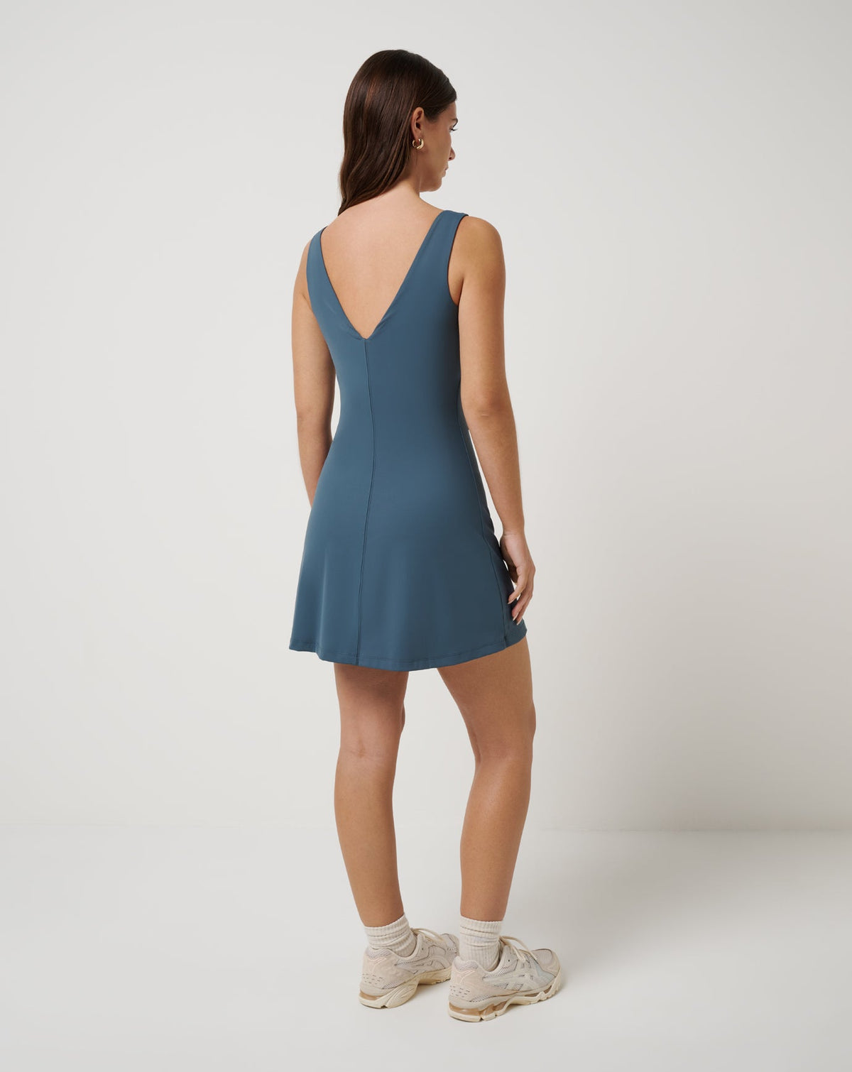 Moveknit Afterglow Dress Dark Slate | Travis Mathew Classic