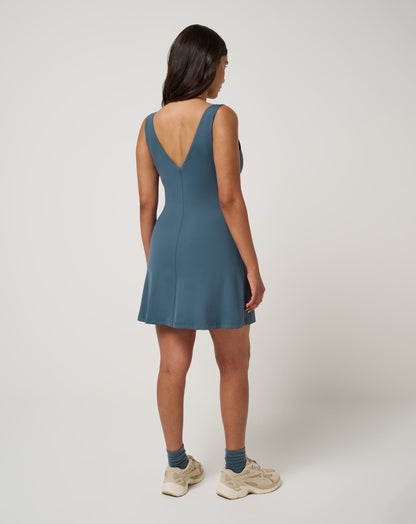 Moveknit Afterglow Dress Dark Slate | Travis Mathew Classic