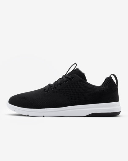 The Daily Lite Shoe Black | Travis Mathew Top Pick